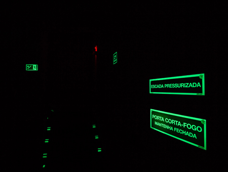 Sinalização de rota de fuga